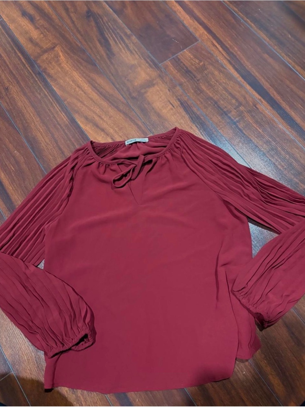 Tie-Neck Pleated Sleeve Blouse in Burgundy